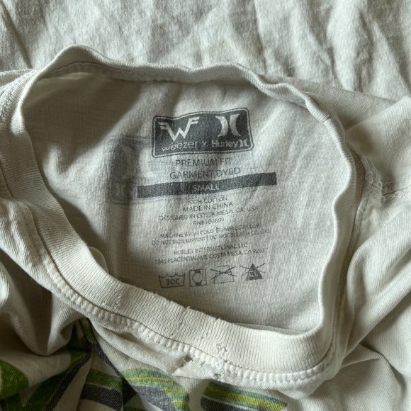 Rare Vintage Hurley x Weezer Tee - Mens Small - Picture 3 of 4